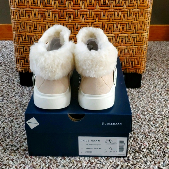 💕Cole Haan💕Grand pro rally sneaker booties - Picture 3 of 11